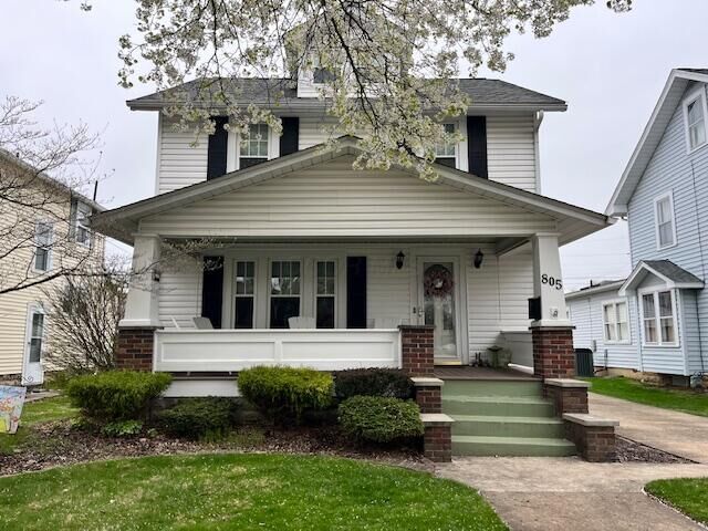 Property Photo:  805 King Street  OH 43130 