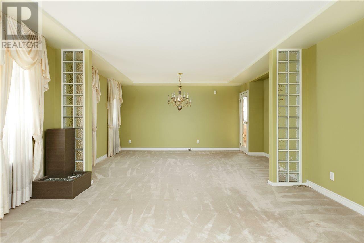 Property Photo: 736 West 62nd Avenue BC V6P 2E2