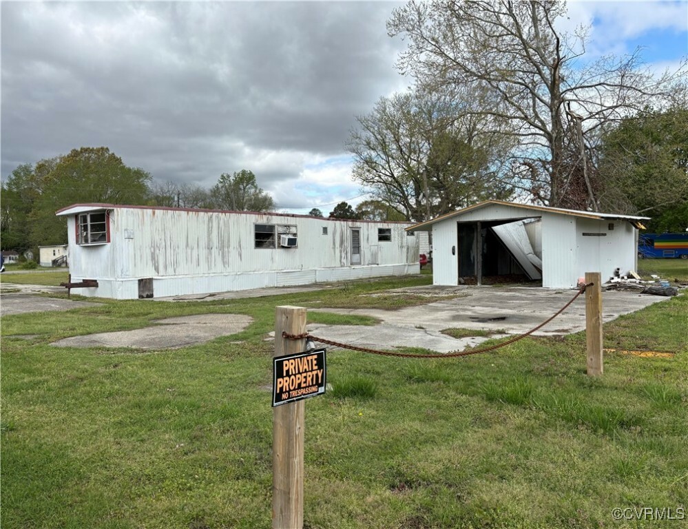 Property Photo: 123 Williams Lane VA 23888