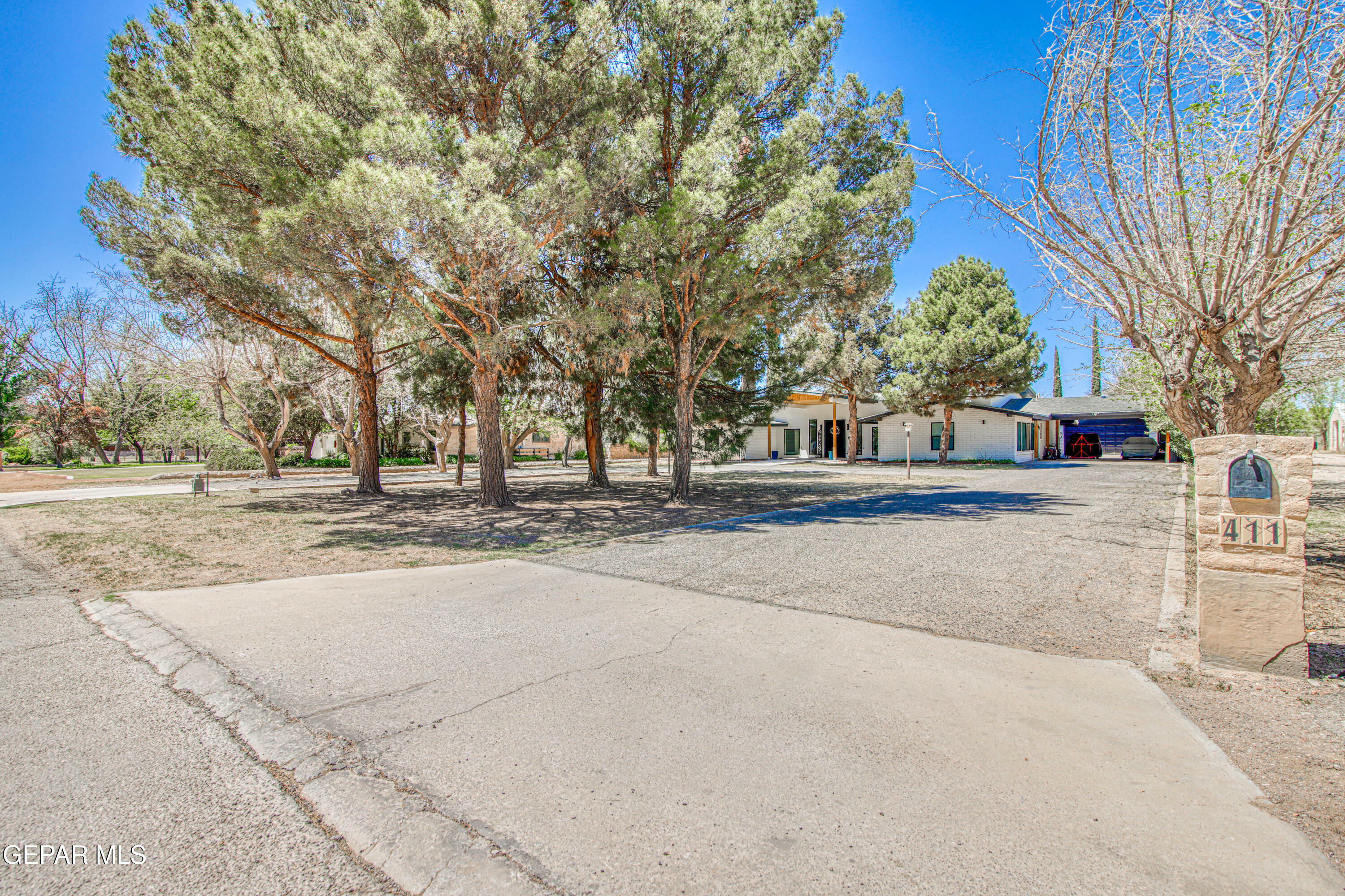 Property Photo: 411 Lombardy Avenue TX 79922