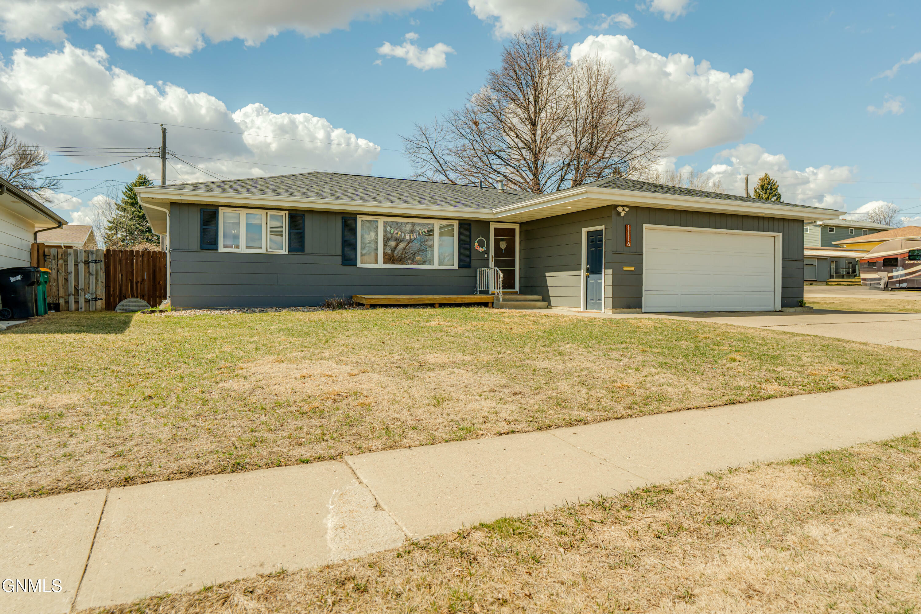 Property Photo: 1116 29th Street ND 58501