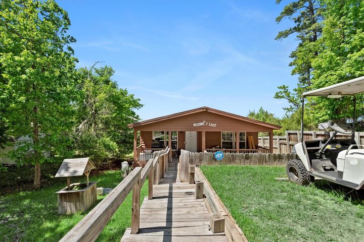 Property Photo:  412 Ridge Trail  TX 75862 