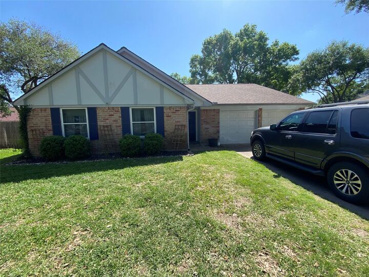 Property Photo:  1135 Valley Ranch Drive  TX 77450 