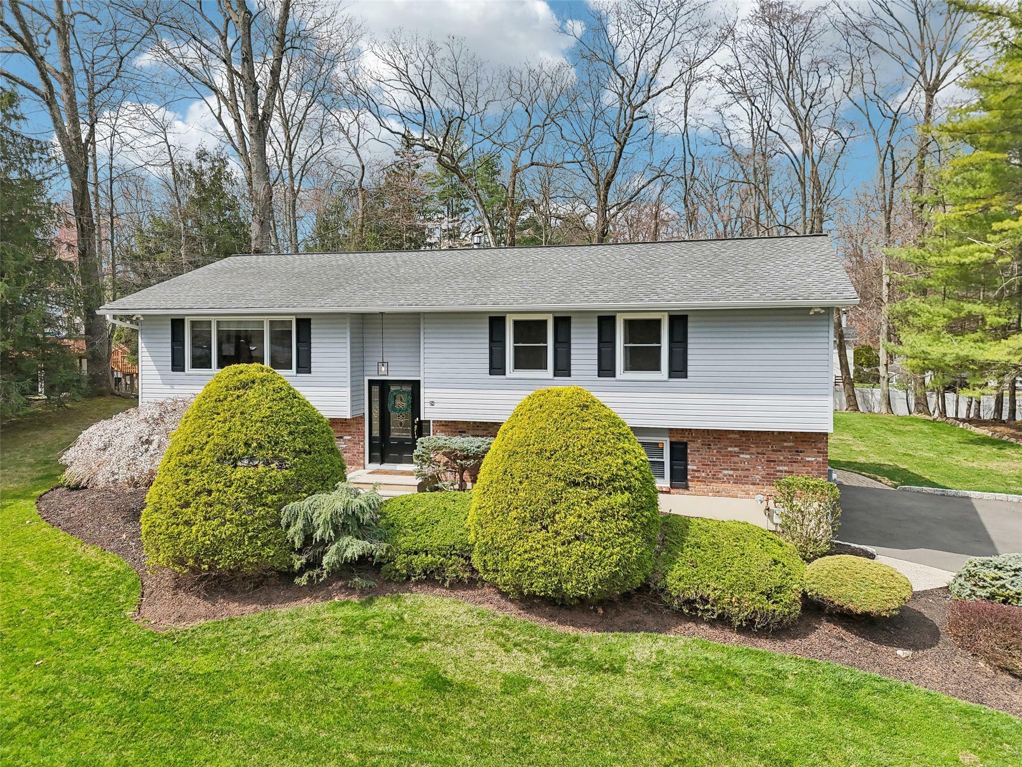 24 Trotters Trail  New City NY 10956 photo