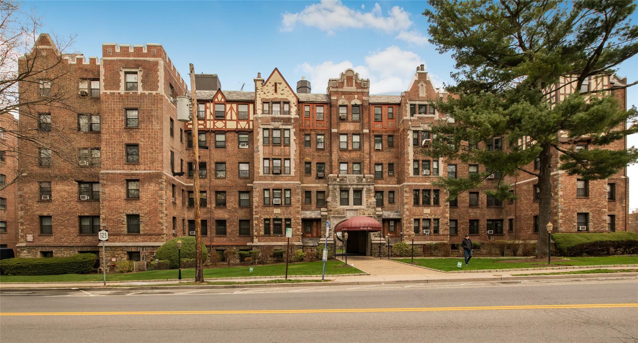 Property Photo: 23 Old Mamaroneck Road 5A NY 10605