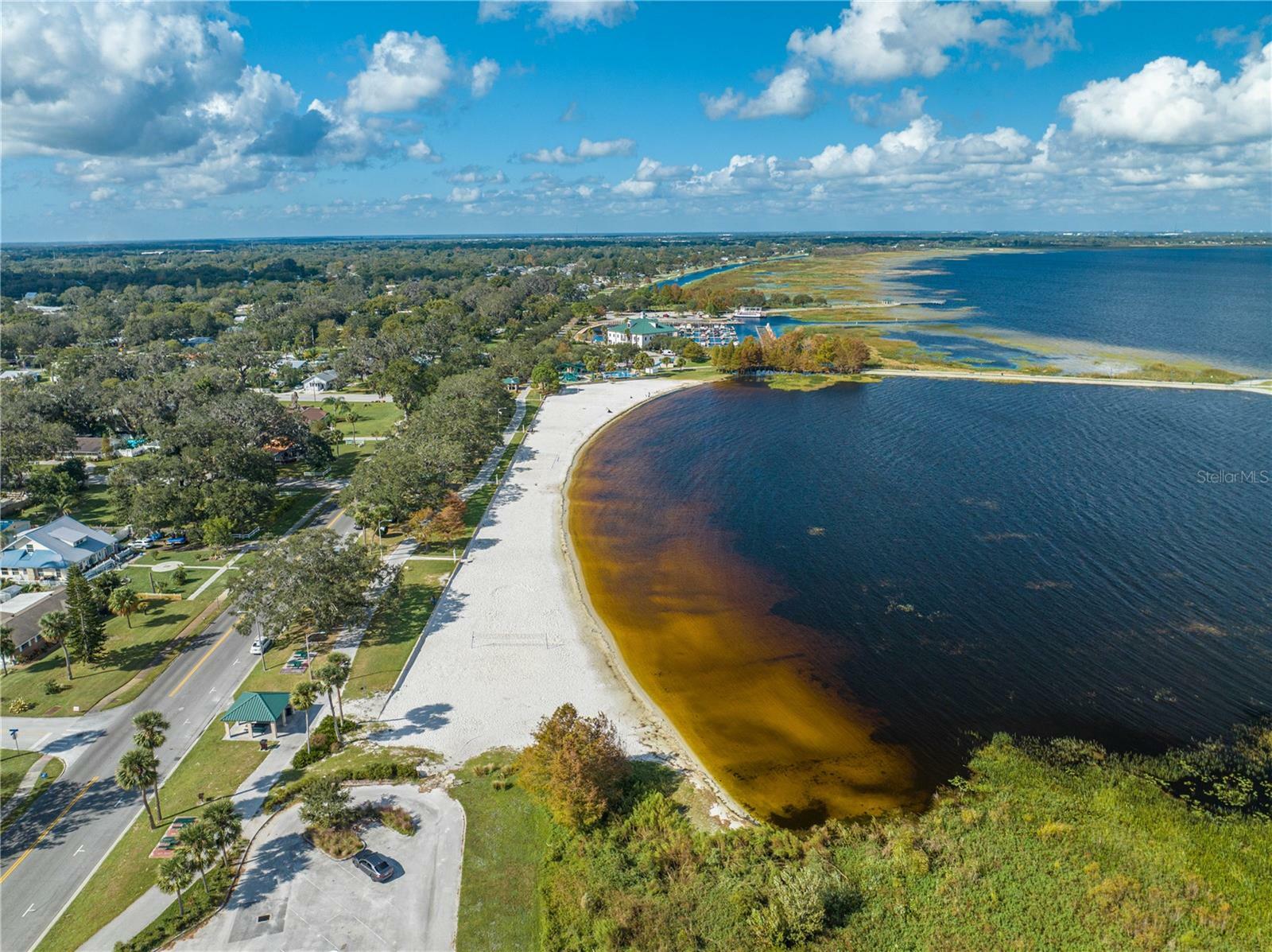 Property Photo: 300 Grape Ave FL 34772