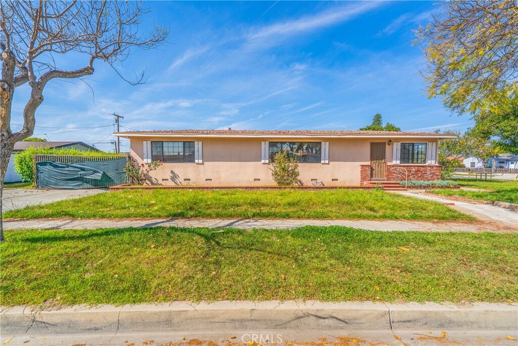 Property Photo:  12825 Fairford Avenue  CA 90650 