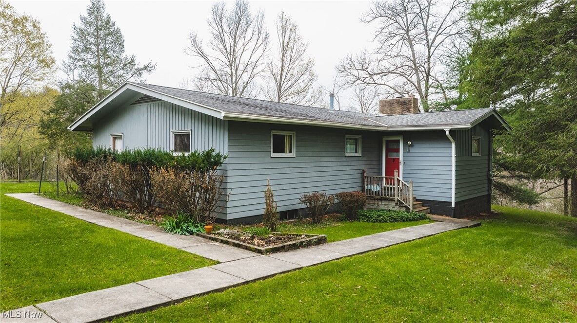 Property Photo:  1393 Murphytown Road  WV 26142