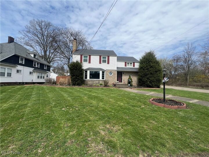 Property Photo:  503 22nd Street NW  OH 44709 