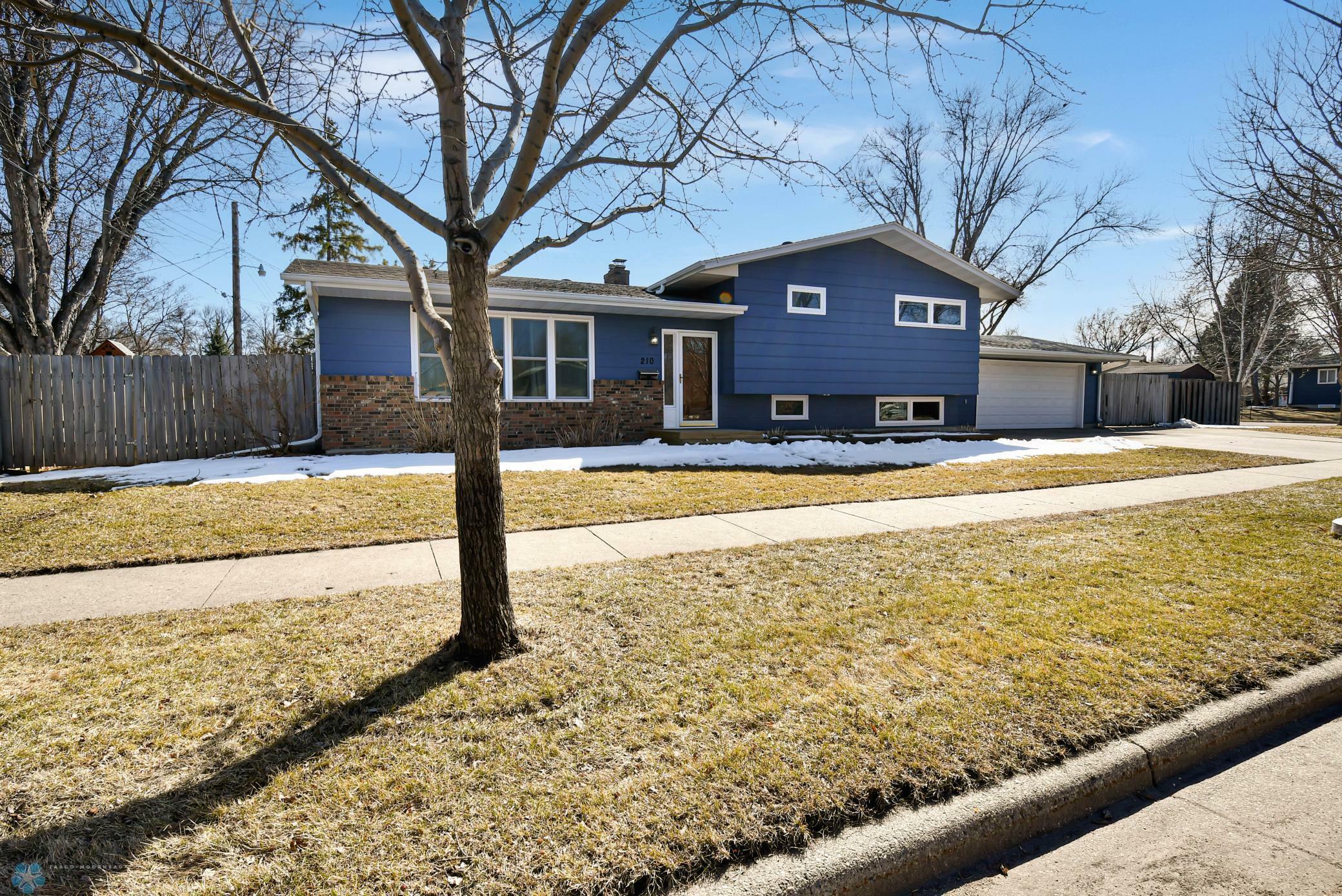 Property Photo: 210 N 29th Avenue N ND 58102
