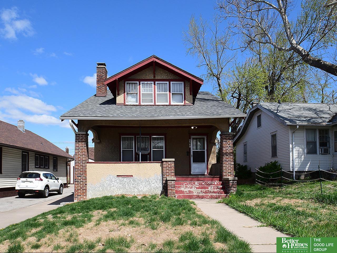 Property Photo: 2568 Mary Street NE 68112