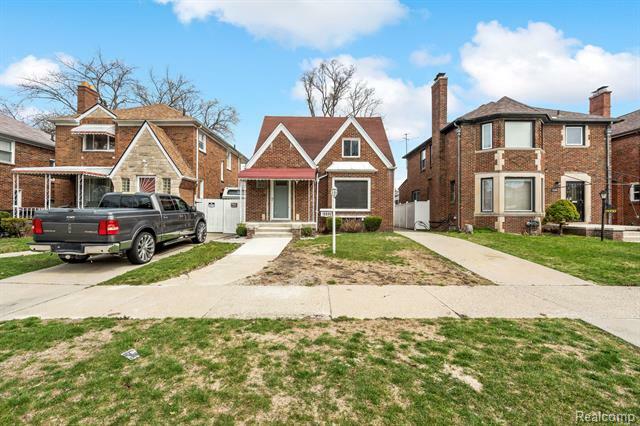 Property Photo: 18696 Cherrylawn Street MI 48221