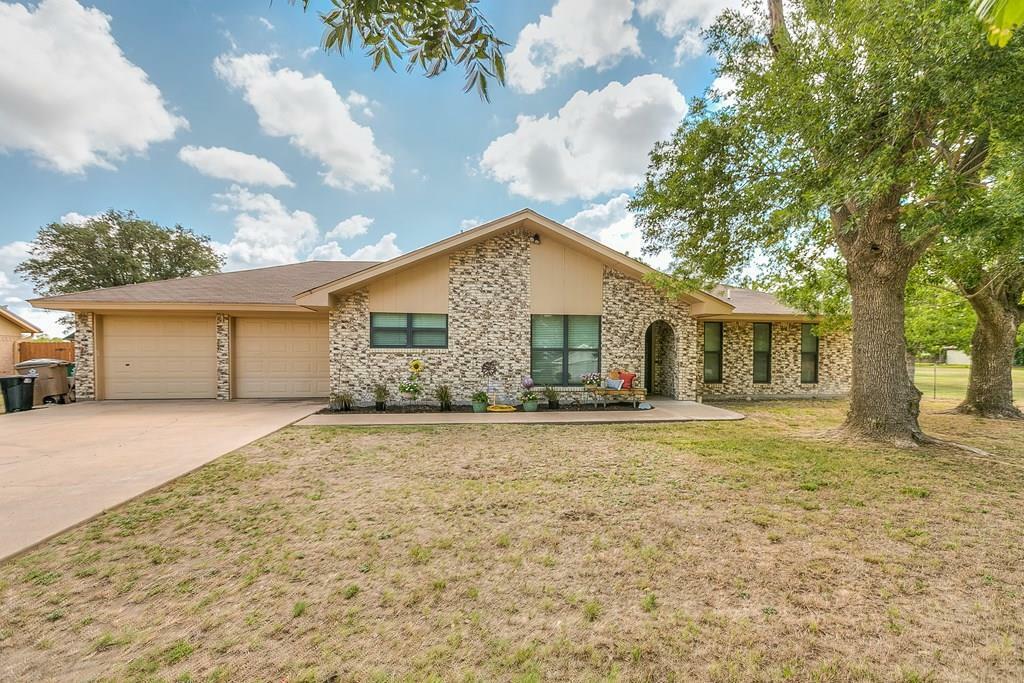 Property Photo: 147 Las Lomas Dr TX 76904