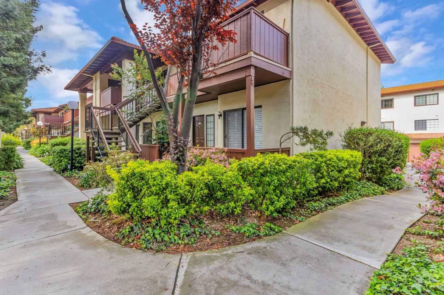 Property Photo: 436 Costa Mesa Terrace G CA 94085