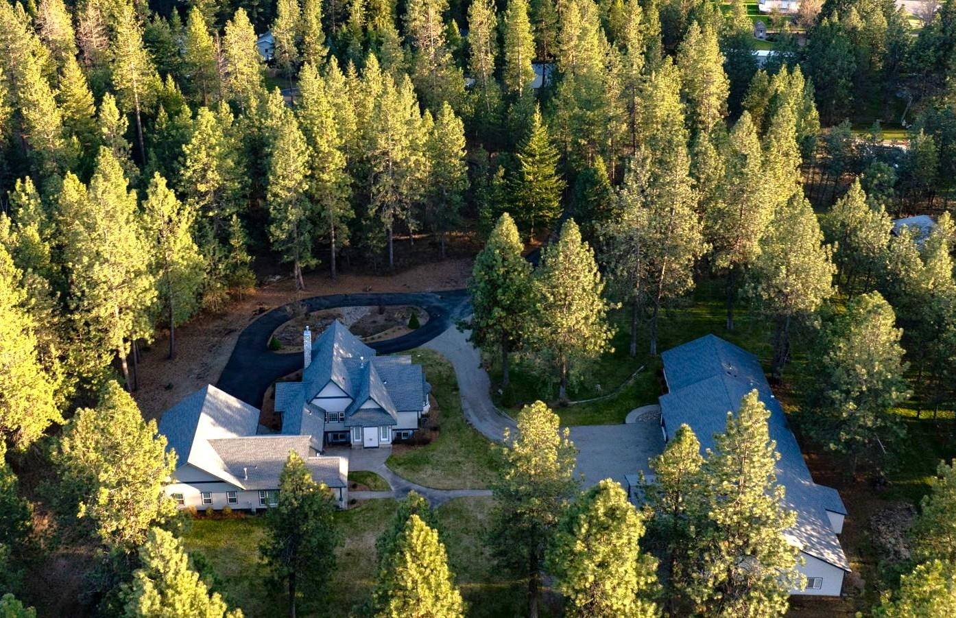 Property Photo: 25929 E Idaho Pines Ln WA 99025
