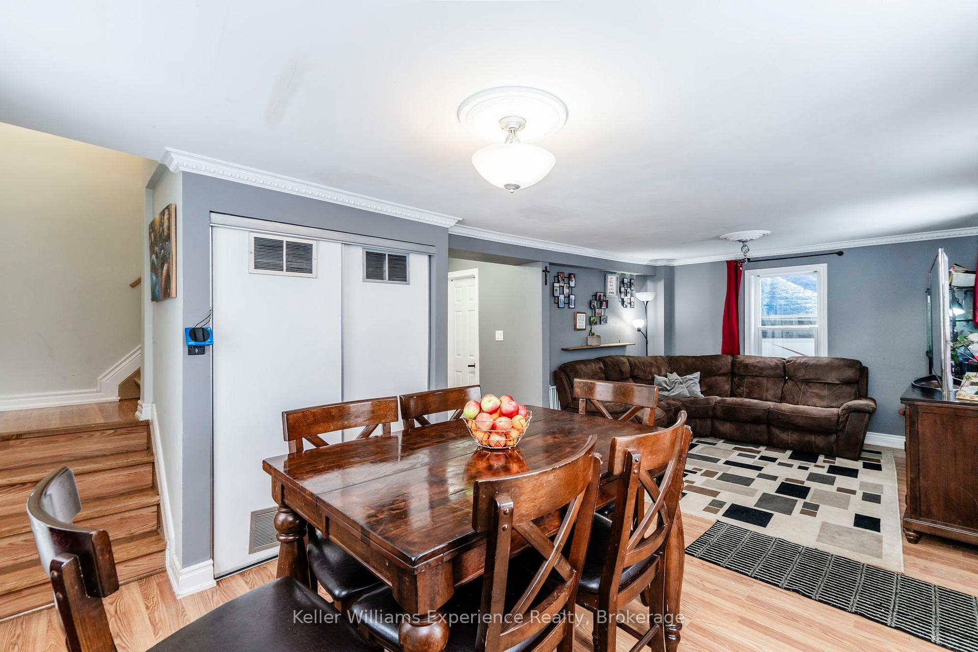 Photo de la propriété: 310 Davidson Street ON L0K 1R0