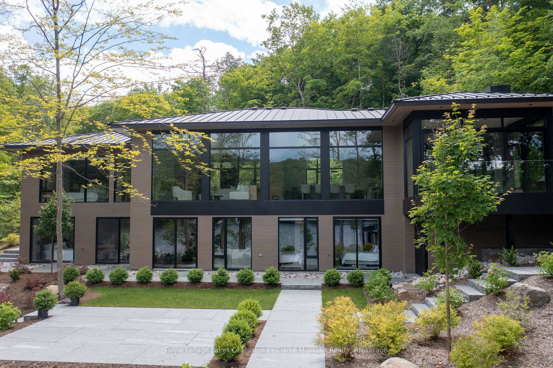 Property Photo: 3864 Muskoka Rd 118W N/A 3 ON P0B 1J0