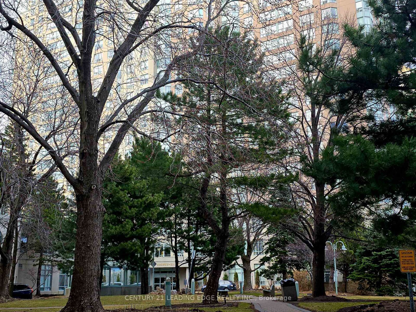 Property Photo: 88 Corporate Drive 1107 ON M1H 3G6