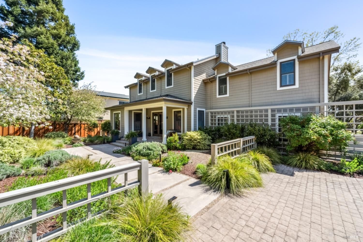 Property Photo:  999 Pratt Avenue  CA 94574 