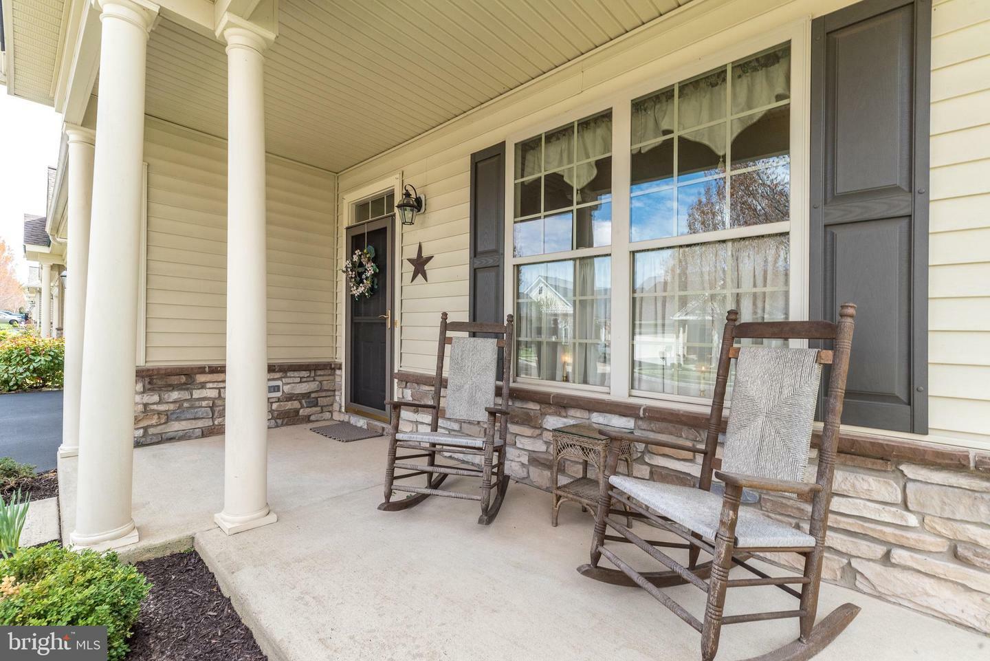 Property Photo: 930 Hamilton Way PA 18974