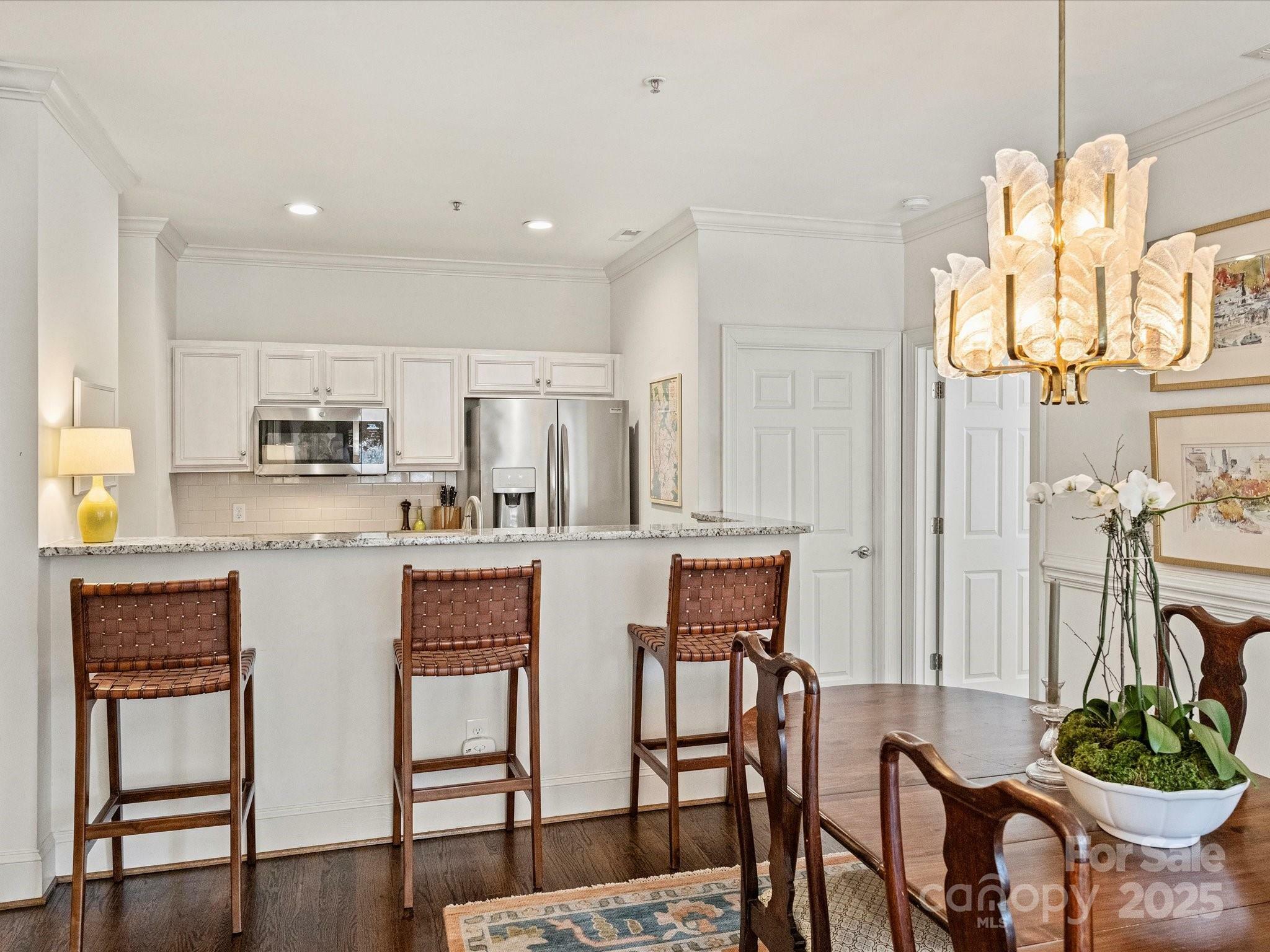 Property Photo: 1123 Park West Drive NC 28209