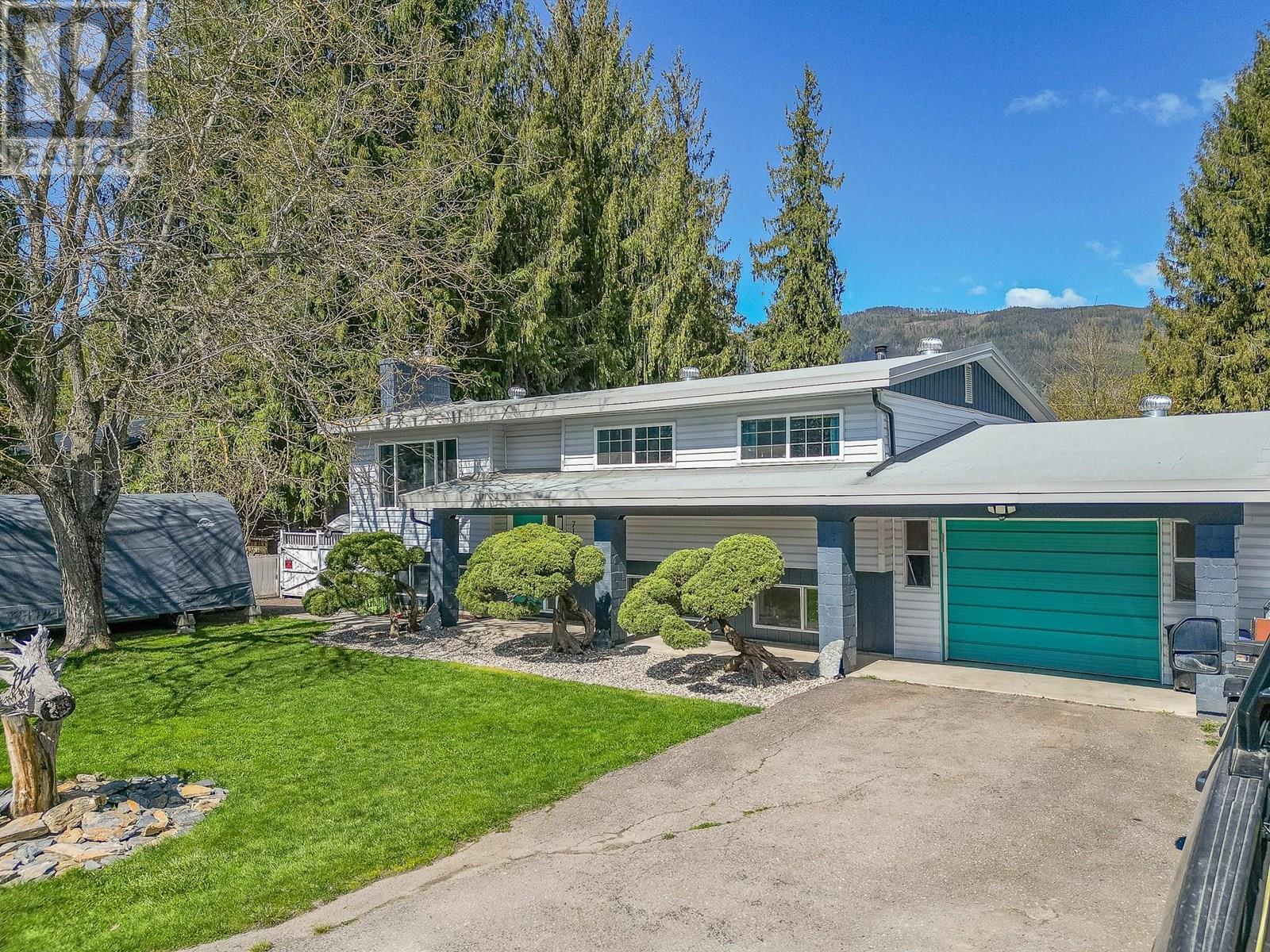 Photo de la propriété: 714 Maple Street BC V0E 2V1