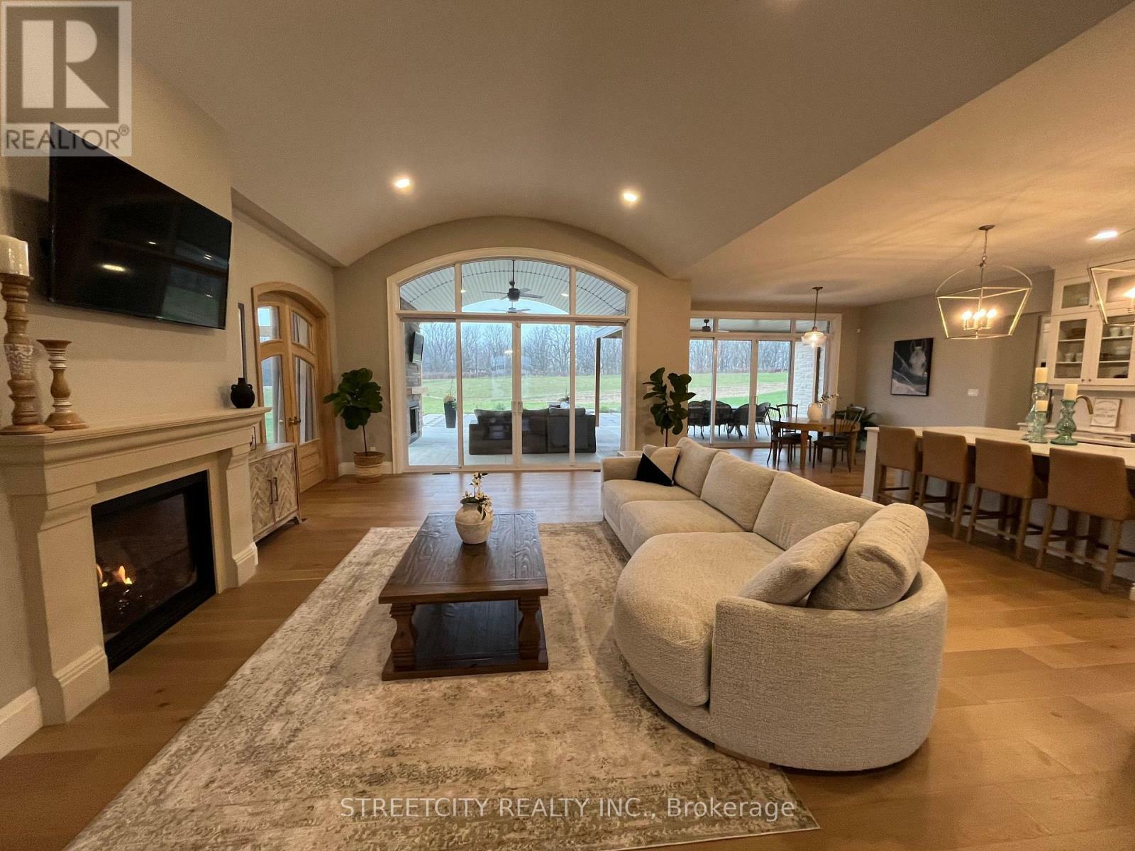 Property Photo: 20724 Denfield Road ON N6H 5L2