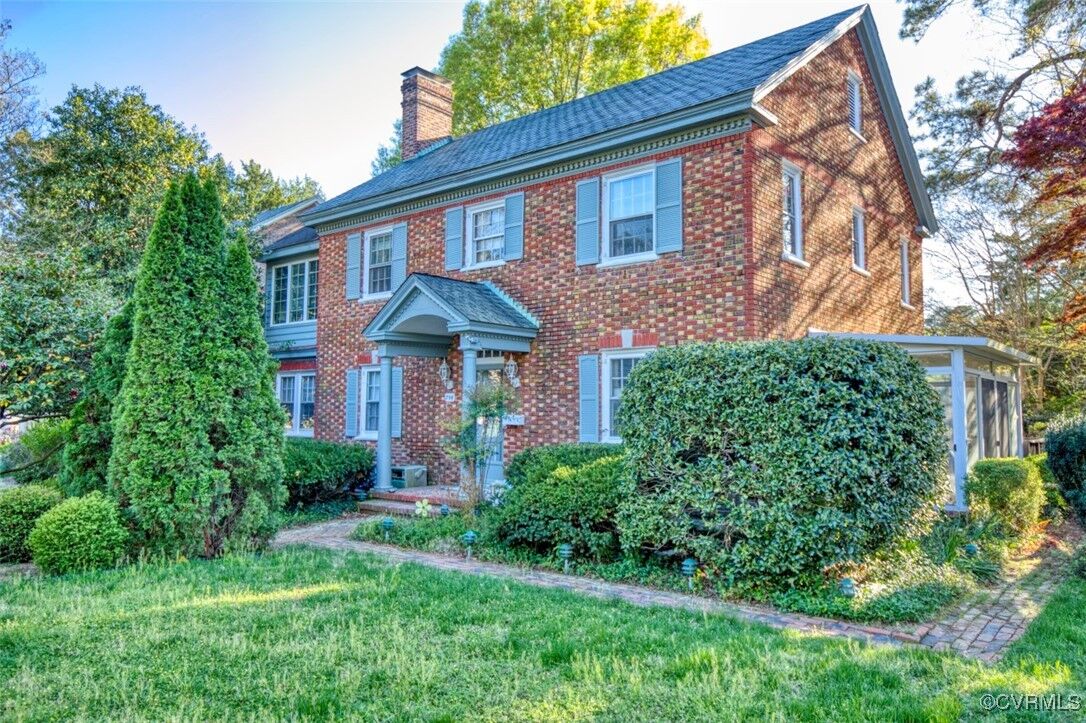 Property Photo: 704 College Terrace VA 23185