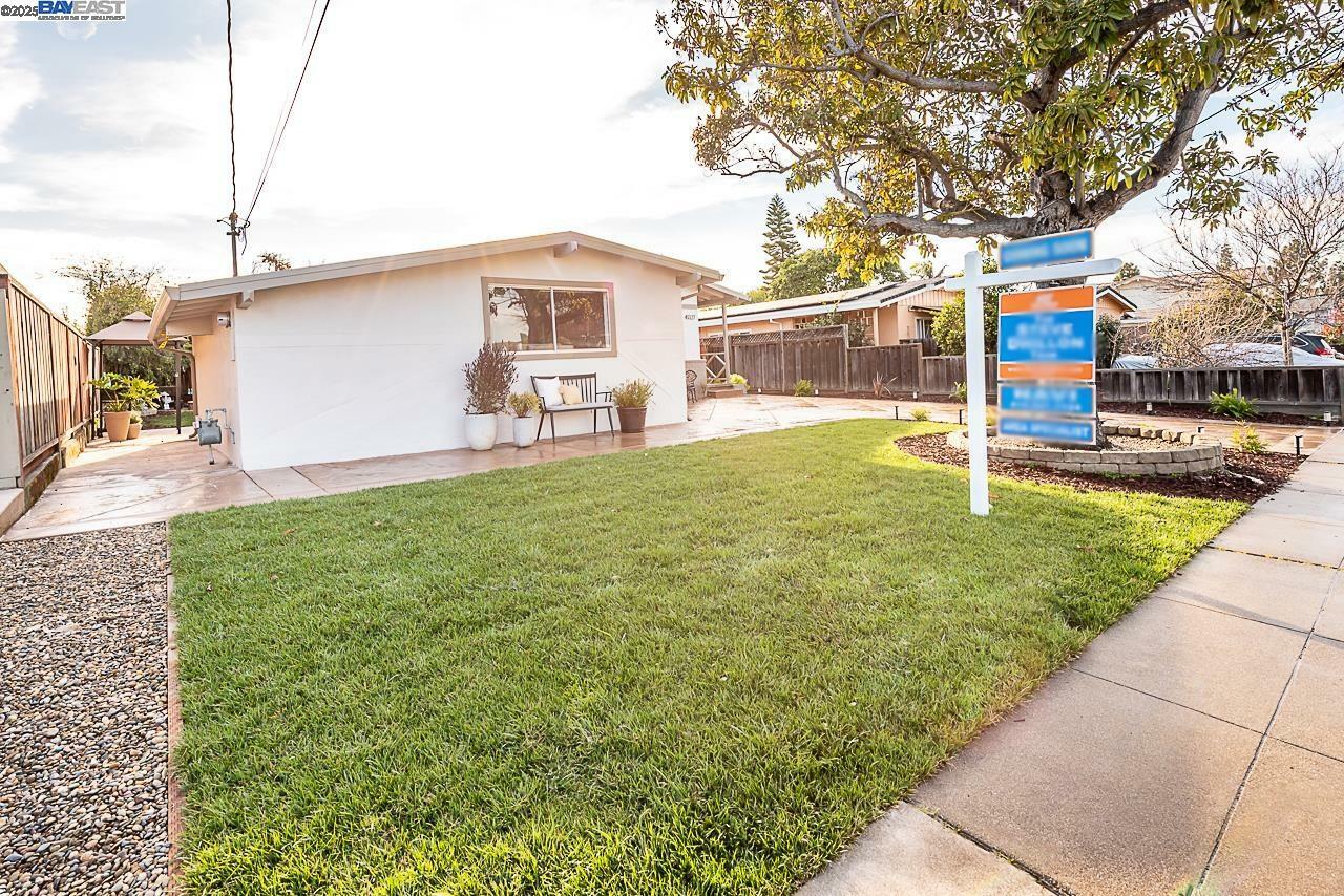 Property Photo: 41327 Erma Ave CA 94539