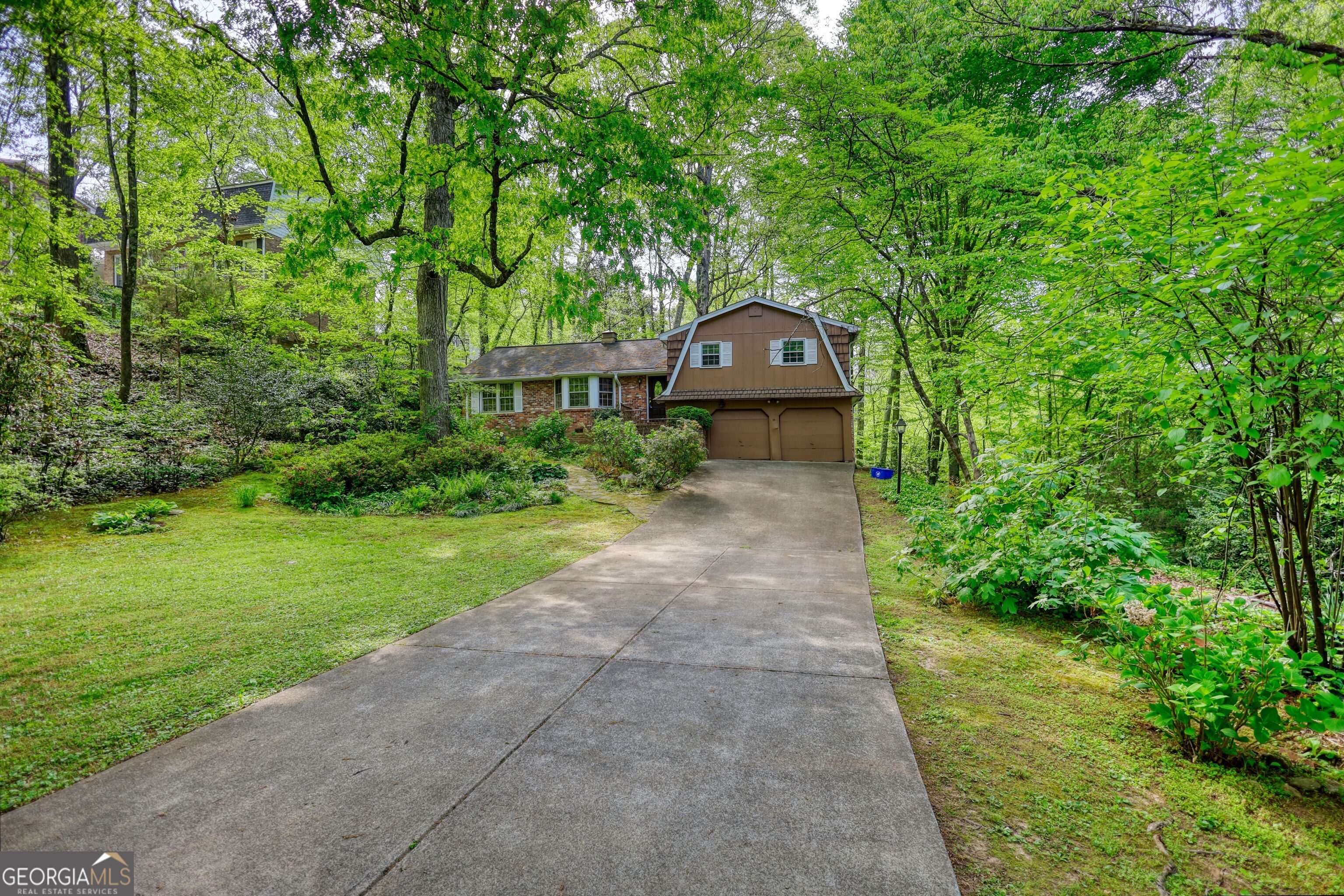 Property Photo:  2520 Overlook Way NE  GA 30345 