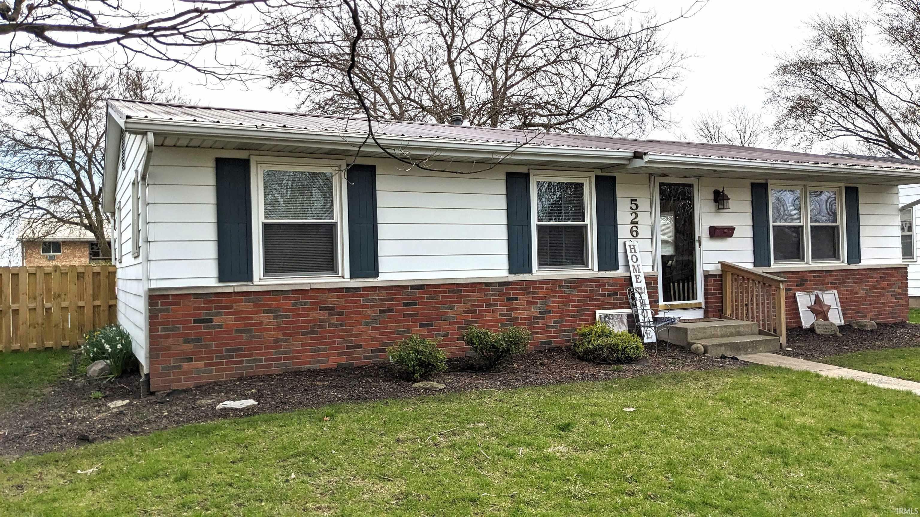 Property Photo: 526 E Horton Street IN 46714