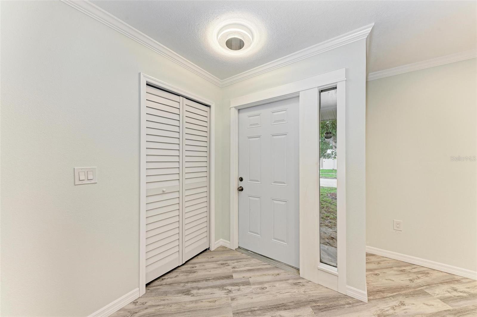Property Photo: 2601 13th Street W FL 34221