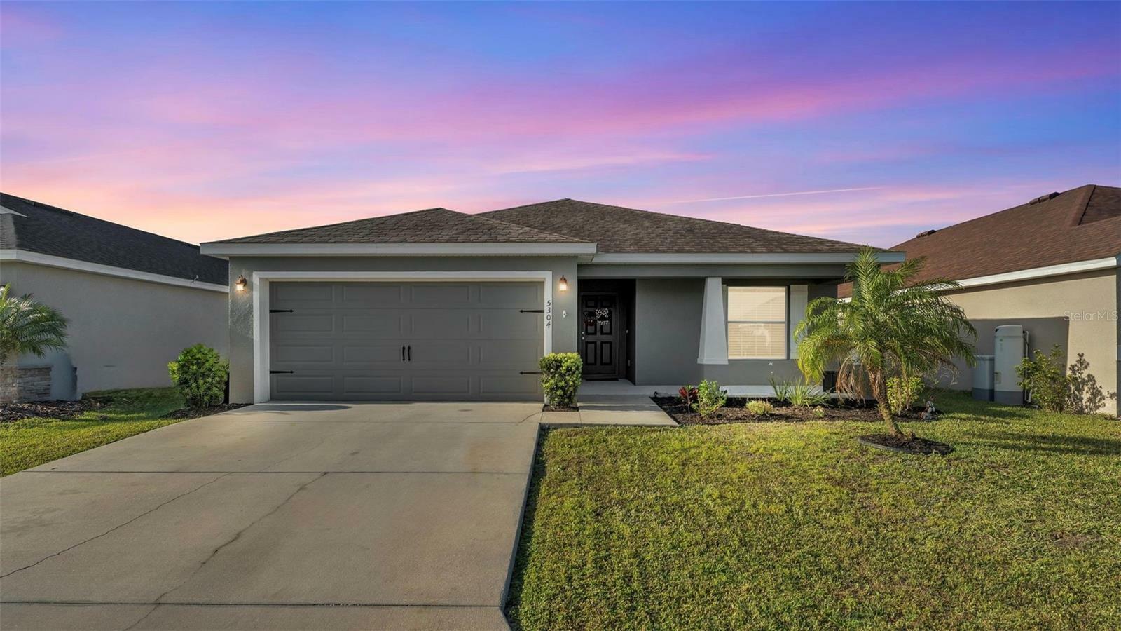 Property Photo: 5304 White Egret Lane FL 33811