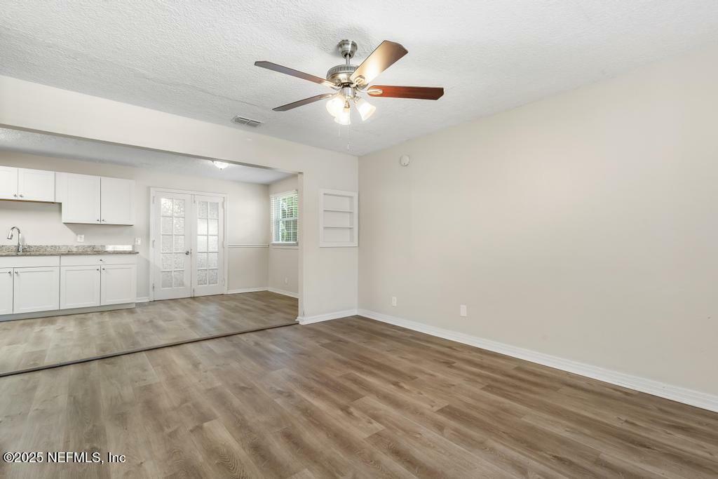 Property Photo: 6504 Brandemere Road S FL 32211