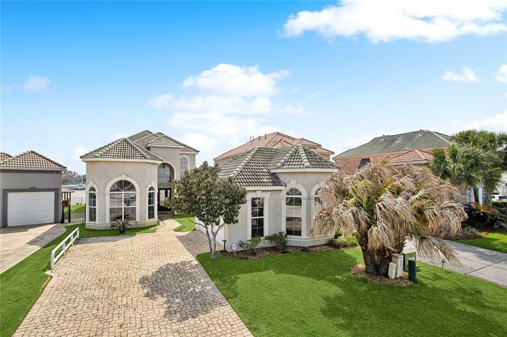 Property Photo: 1023 Marina Villa South LA 70461
