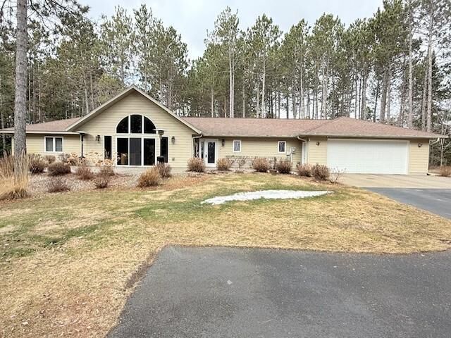 Property Photo:  148 Lakewood Drive NW  MN 56601 