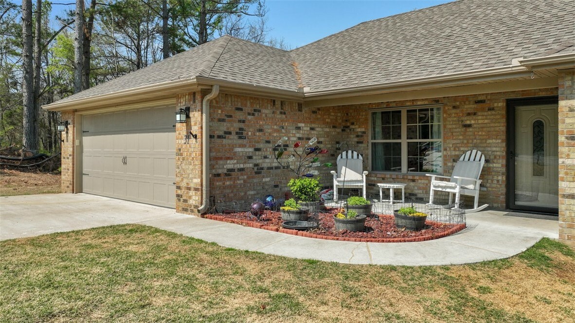 Property Photo: 31 Stirling Lane AR 72715