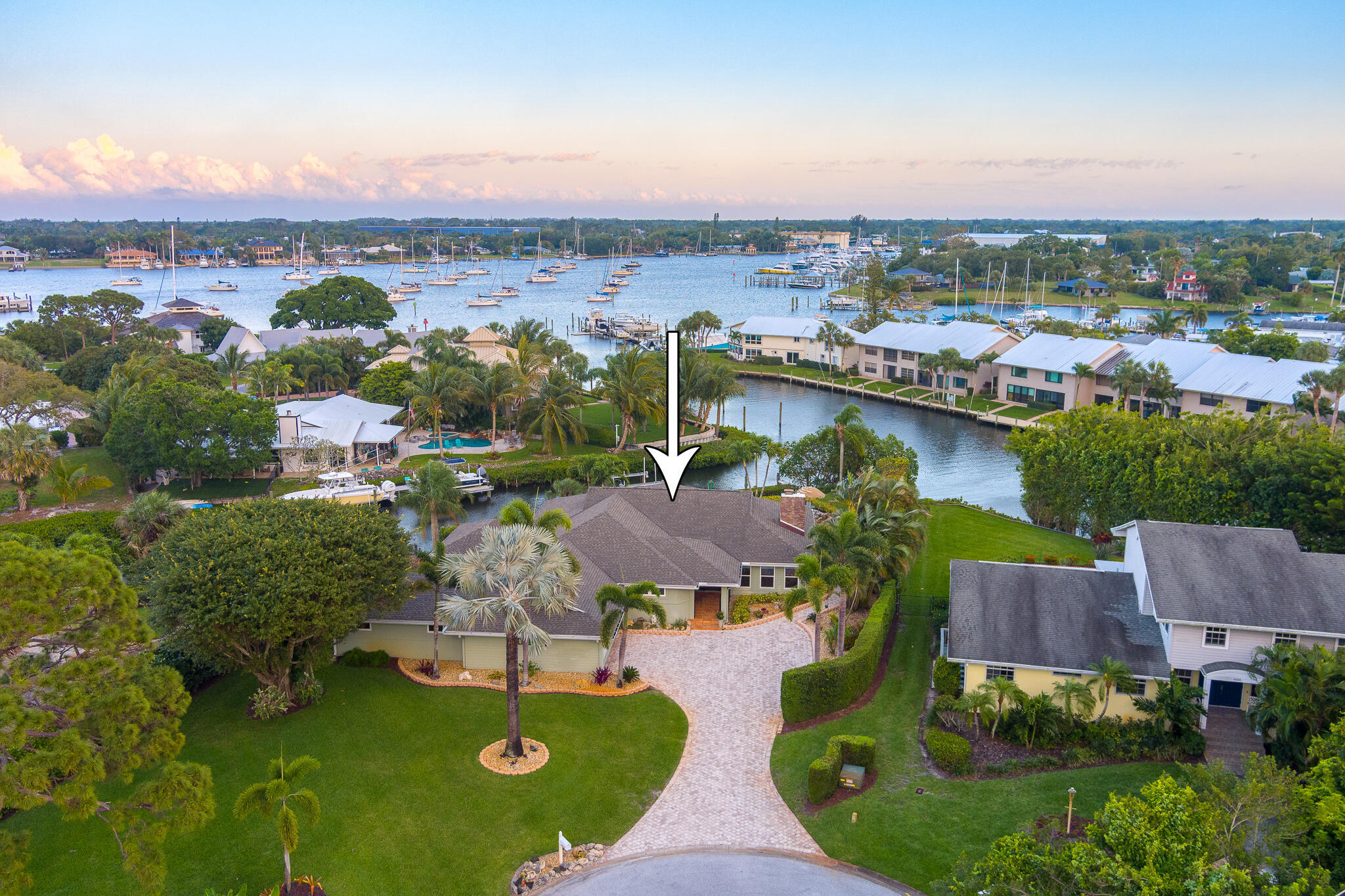 Property Photo:  4020 SE Whiticar Way  FL 34997 