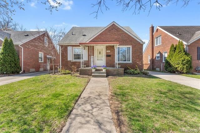 Property Photo:  14861 Angelique Avenue  MI 48101 