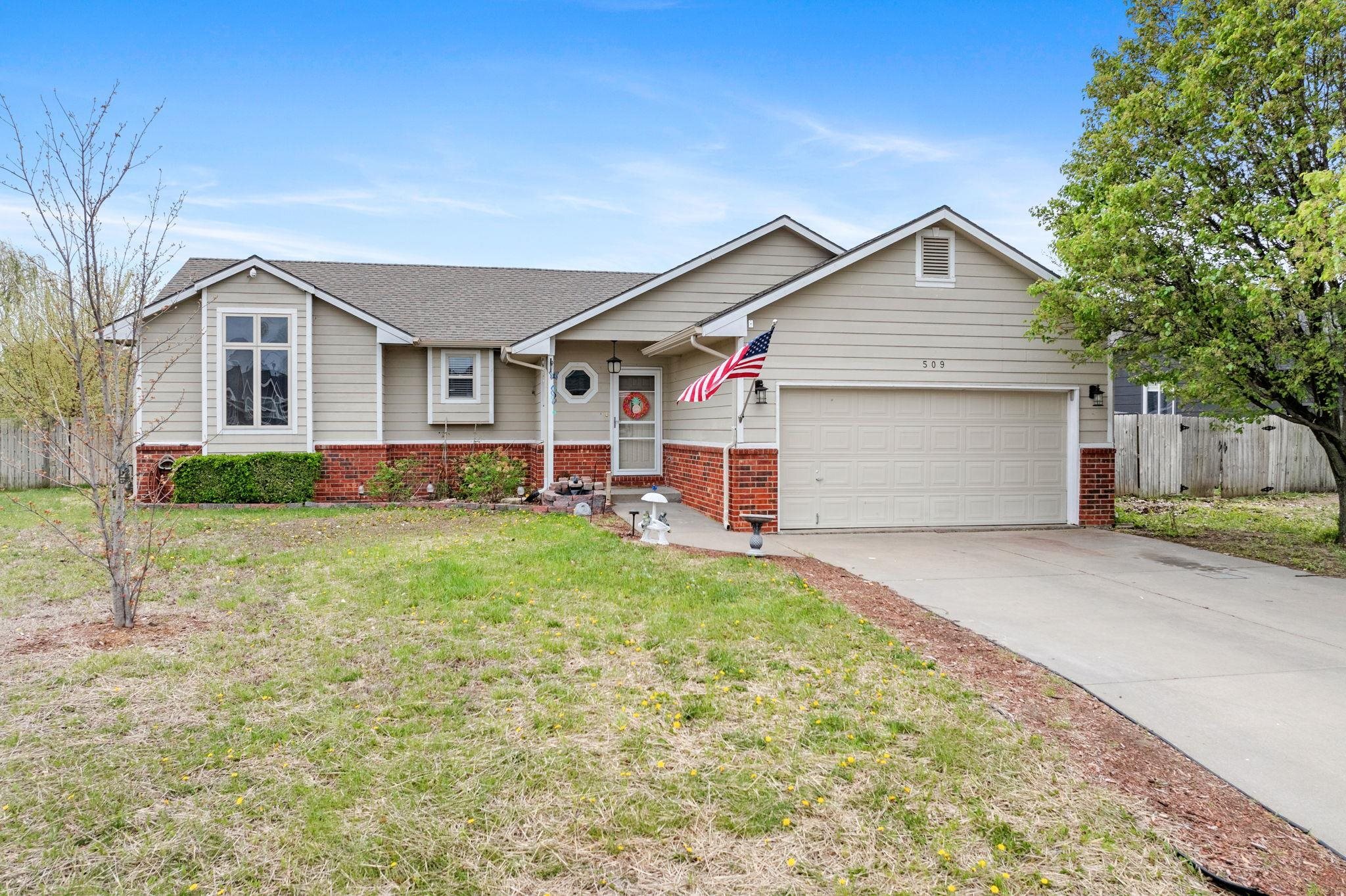 Property Photo: 509 Plumwood Dr KS 67133