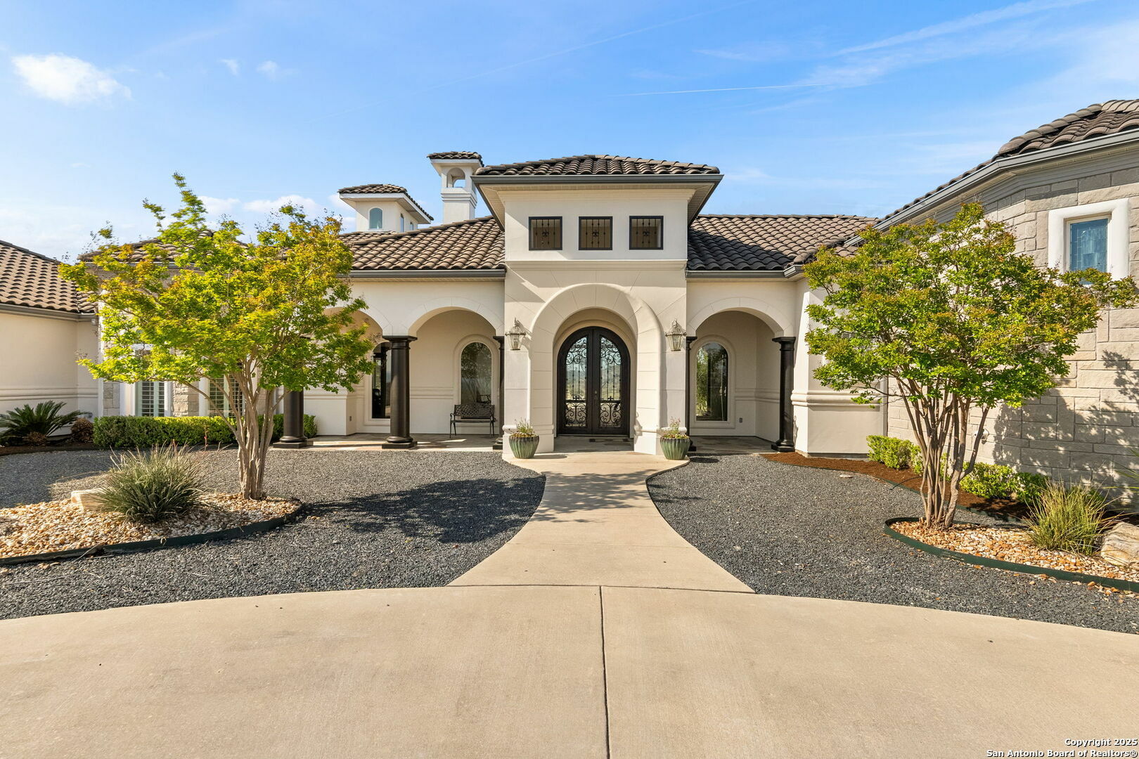 Property Photo: 155 Camino Del Reserve TX 78013