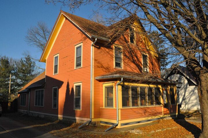 334 North Cincinnati Street  Spring Green WI 53588 photo