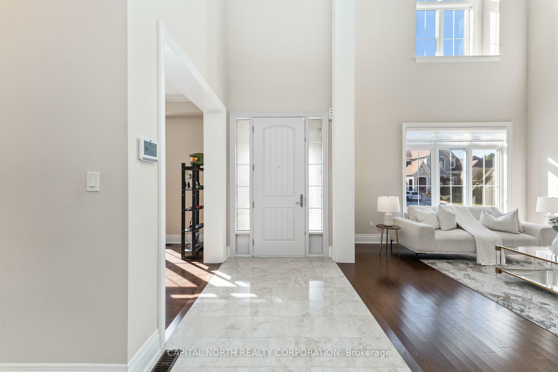 Property Photo: 7 Kinghorn Road ON L7B 0M8