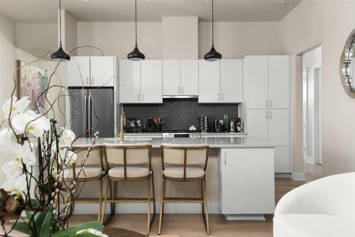 Property Photo: 2300 Enfield Road 103 TX 78703