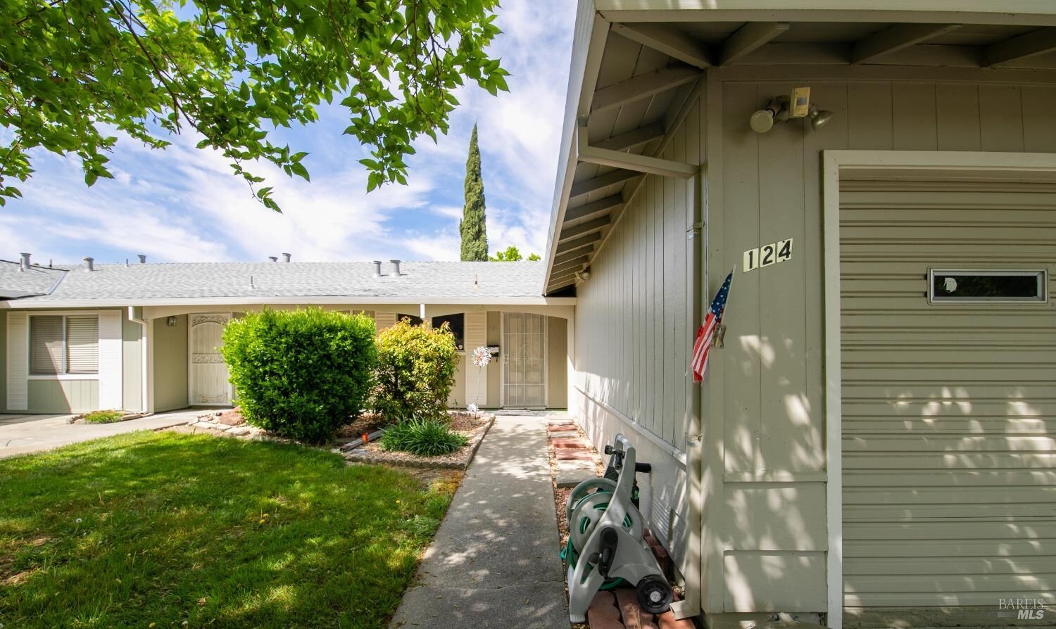 Property Photo: 124 Monterey Drive CA 95687