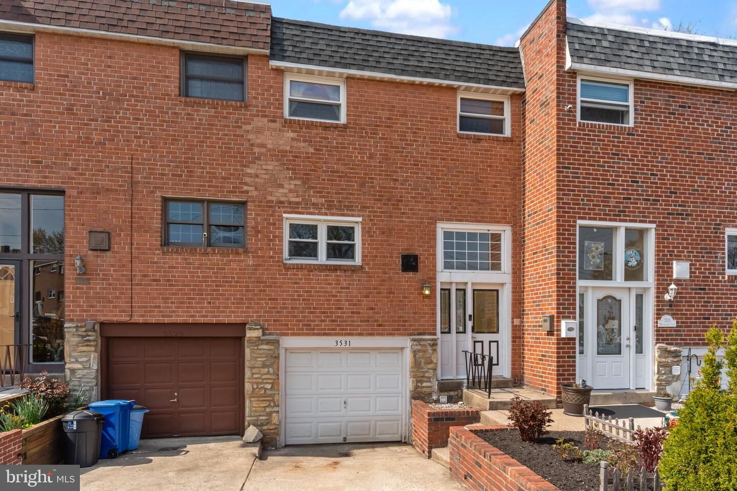 Property Photo: 3531 Nottingham Lane PA 19114