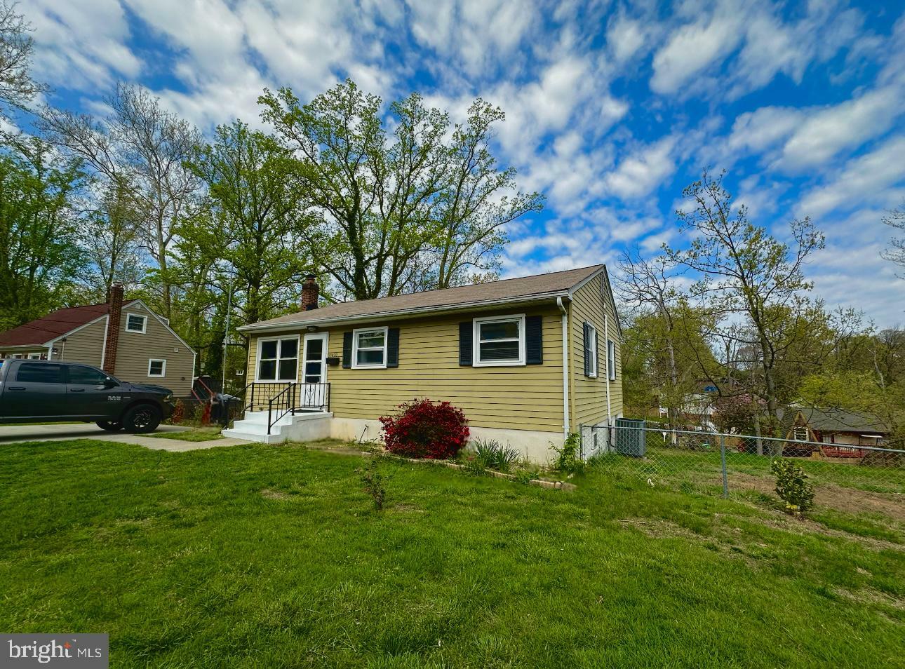 13430 Forest Glen Road  Woodbridge VA 22191 photo
