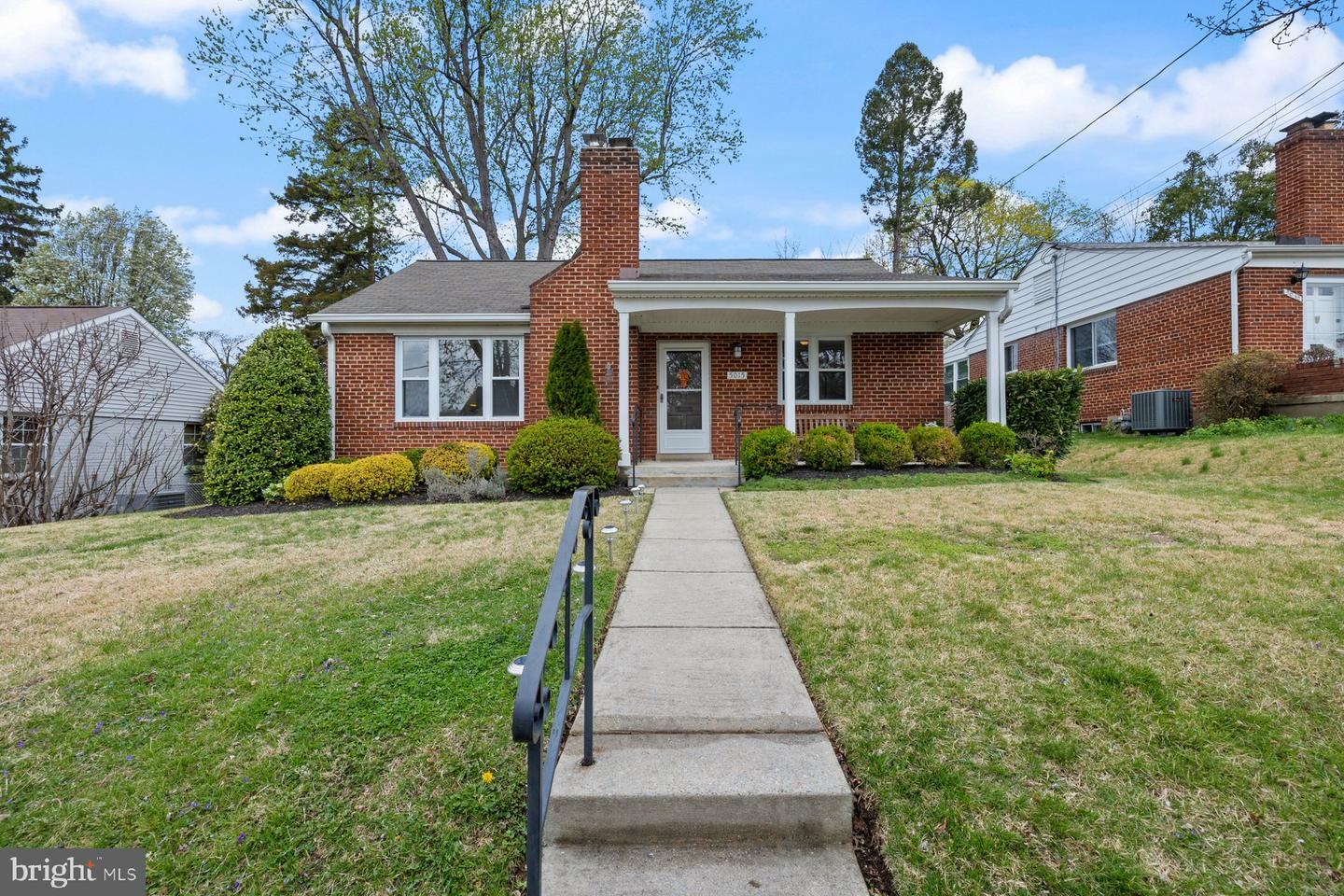5015 Cushing Drive  Kensington MD 20895 photo