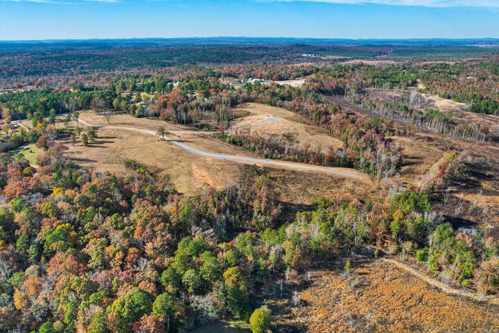 Property Photo: 143 N Rolling Oaks Drive AR 71832