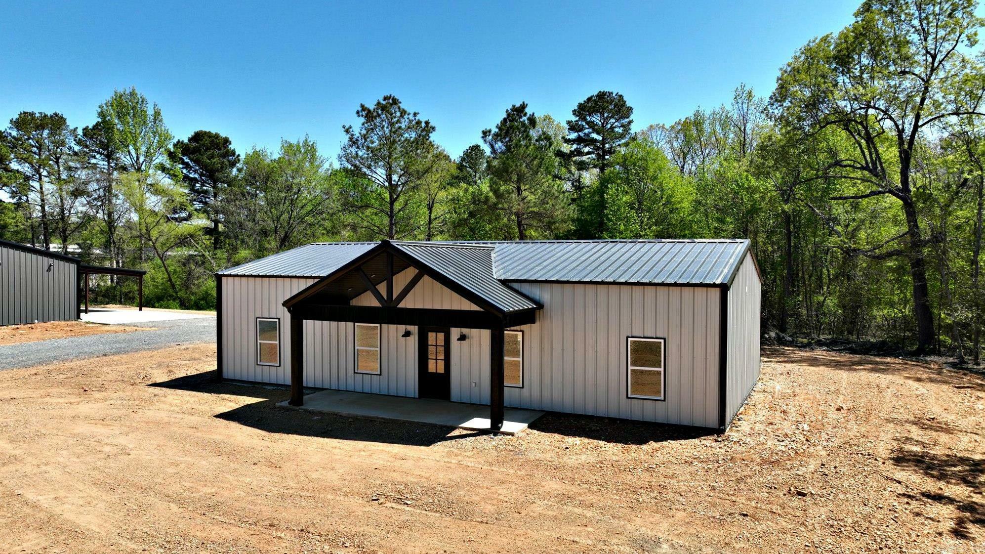 Property Photo: 2016 S. Reine St. AR 71953